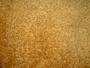 Atölyedeki küçük sarı odun parçaları.