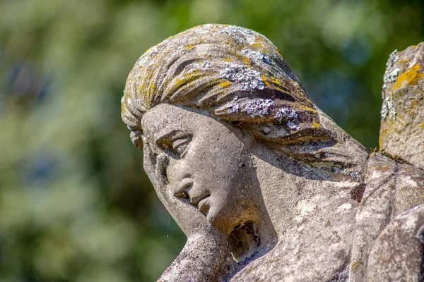 Monument Une Femme Pleurant Sur Une Tombe Dans Cimetière — Photo
