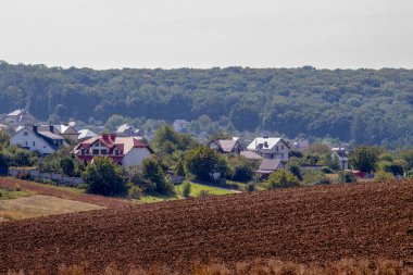 Eylül 'de kır evleri ve tarlaları