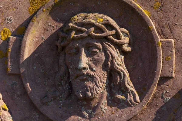 Stenskulptur Jesus Kristus Kyrkogården — Stockfoto