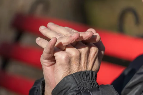 Old Man Shows Gesture His Hands Arms — Stock Photo, Image