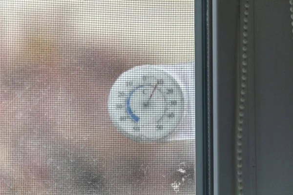 Grado Ventana Que Mide Temperatura Del Aire —  Fotos de Stock