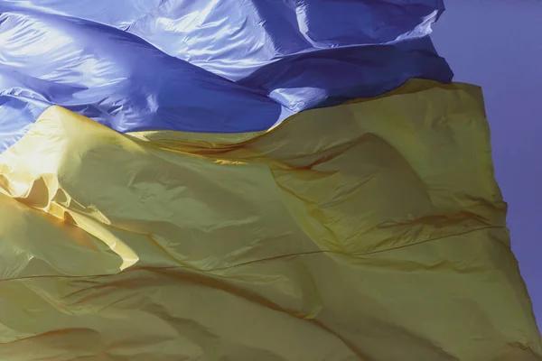 Drapeau Jaune Bleu Ukraine Sur Mât Flotte Dans Vent — Photo