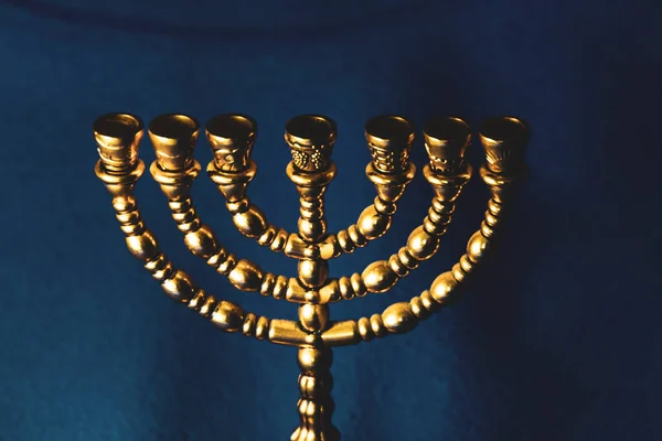 Judisk Gyllene Sjuljusstake För Att Läsa Torán Och Heliga Skrifterna — Stockfoto