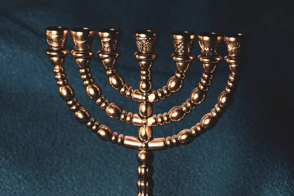 Candelabro Oro Ebraico Sette Candele Lettura Della Torah Delle Sacre — Foto Stock