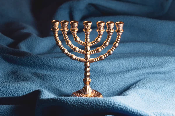 Jewish Golden Seven Candlestick Reading Torah Holy Scriptures — Stock Photo, Image