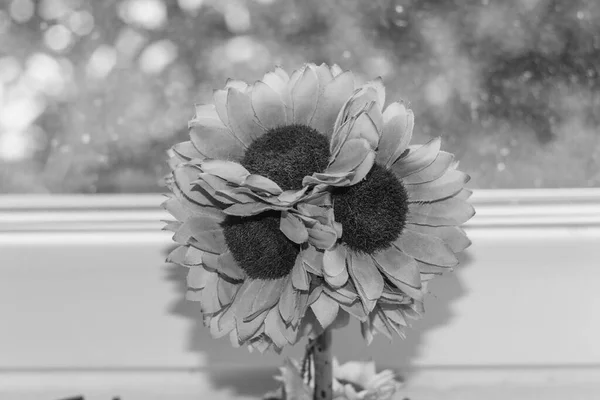 Künstliche Sonnenblumen Zimmer — Stockfoto