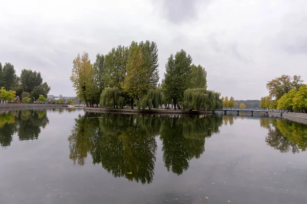 Jesienny Krajobraz Parku Październiku — Zdjęcie stockowe