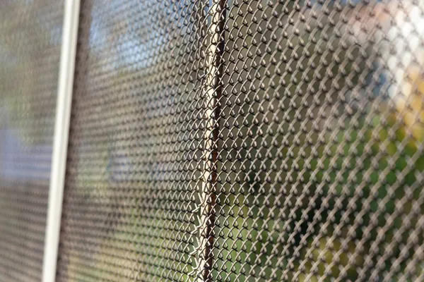 Υφή Από Χυτό Μέταλλο Συνθετικό Πλέγμα Στο Φράχτη Για Υπόβαθρα — Φωτογραφία Αρχείου