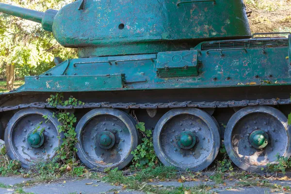 ソ連T34戦車の車輪 — ストック写真