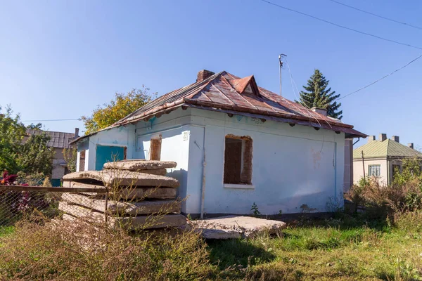 Uma Antiga Casa Emergência Andar Que Breve Será Demolida — Fotografia de Stock