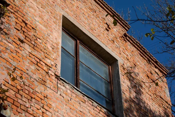 Oude Noodsituatie Verlaten Bakstenen Gebouw — Stockfoto