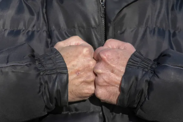Hand Gesture Fist Pressed Fist Waiting Fight Old Man Hand — Stock Photo, Image