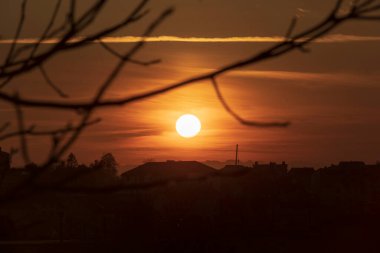 Ekim 'de güzel sarı gün batımı