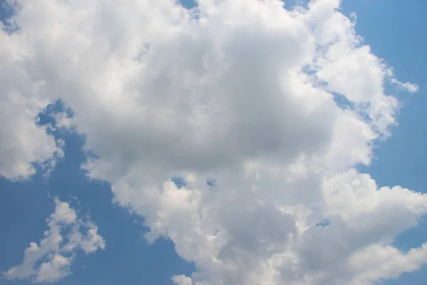 Tekstur Langit Biru Dan Awan Putih Untuk Latar Belakang — Stok Foto