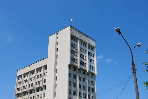 stock image Facade of a house in the city center in August. Residential building and commercial real estate