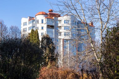 Park alanına yakın bir ev.