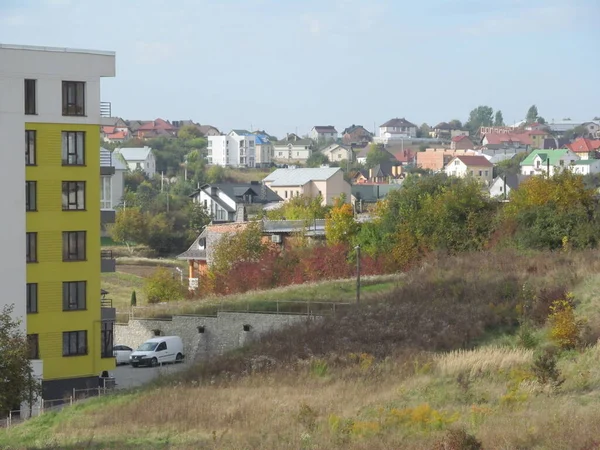 Bostadsområde Och Hus Utanför Staden — Stockfoto