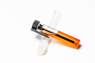 Celandinli cam kapsül. Siğiller için ilaçlar