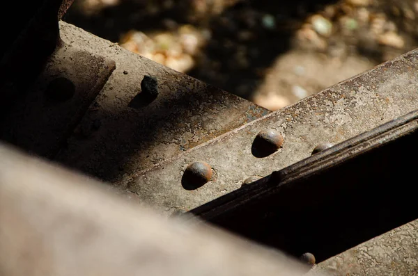 Metal endüstrisi paslı tren platformu