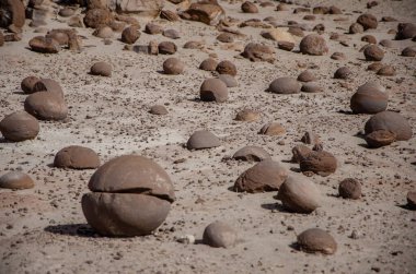 Arjantin 'deki Ay Vadisi' nin kurak çölleri.