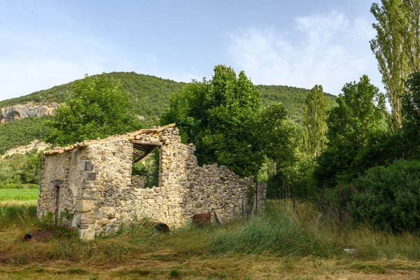 프랑스 남부의 계곡에 주택이었습니다 프로방스 — 스톡 사진