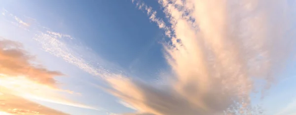 Cielo Resplandeciente Atardecer Una Noche Otoño Banner Panorámica Panorama — Foto de Stock