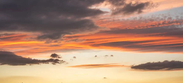 Cielo Resplandeciente Atardecer Una Noche Otoño Banner Panorámica Panorama — Foto de Stock