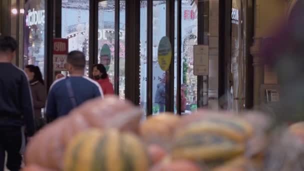 Blurred Gum Grandes Almacenes Moscú Frente Plaza Roja Gente Tomando — Vídeos de Stock