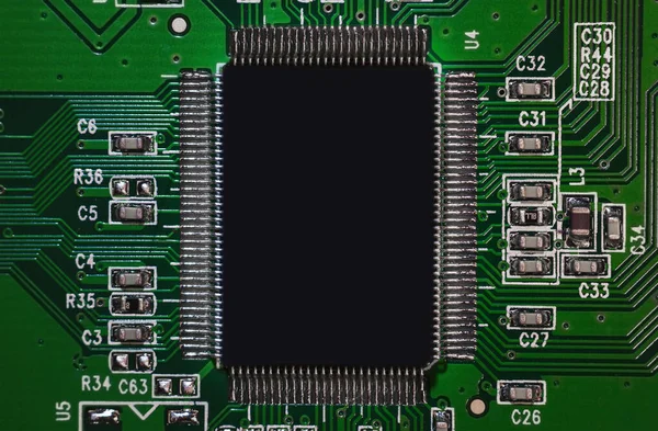 ナノメートル技術 トランジスタおよびプロセッサ電子機器に基づく新世代の現代マイクロチップのためのSsdメモリストレージの大規模な要素 プログラミングにおけるIt技術 — ストック写真