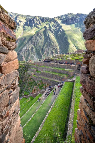 Ollantaytambo, antigua fortaleza Inca en el Valle Sagrado en el Y — Foto de Stock