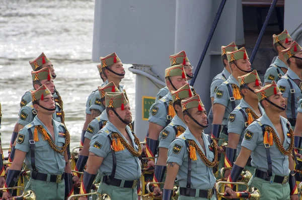 MALAGA, SPAIN - APRIL 09: Spanish Legionarios march on a militar — Stok Foto