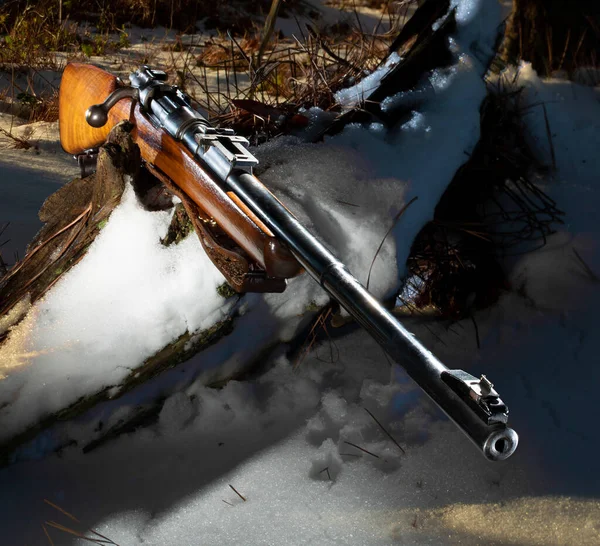 Old Military Surplus Rifle Sporterized Hunting Snow — Φωτογραφία Αρχείου