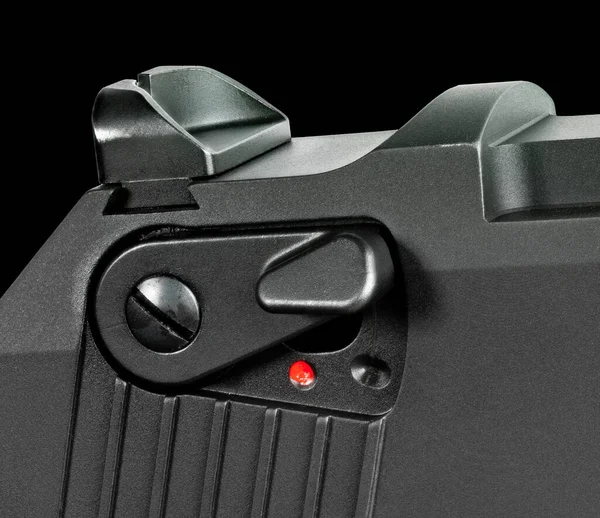 Seguridad Desconectada Una Pistola Semiautomática Con Fondo Negro —  Fotos de Stock