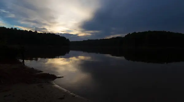 Sol Prestes Nascer Sobre Falls Lake Carolina Norte — Fotografia de Stock