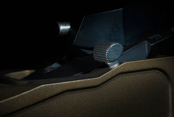 銅色ボルトアクションライフルに従事する安全性 — ストック写真