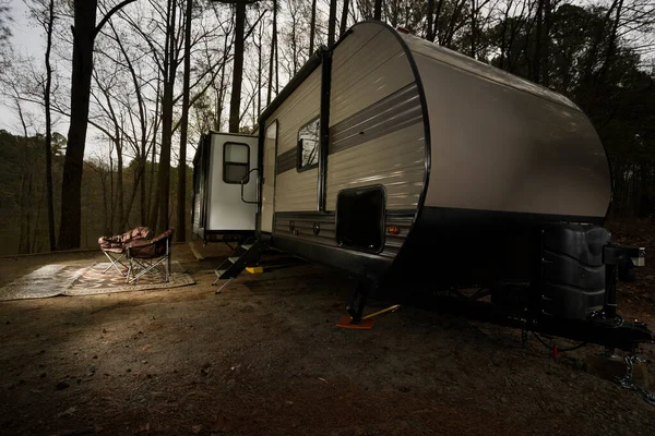 Camping Trailer Night Falls Overcast Day North Carolina — Stock Photo, Image