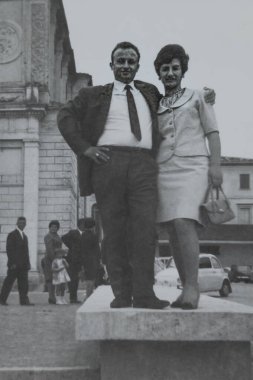 Sahip Martana, İtalya 15 Eylül 1960: 1960 'larda bankta çekilmiş bir çift portresi