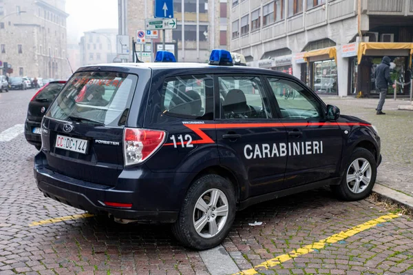 Terni Italie Janvier 2022 Voiture Carabinieri Garée Devant Cour Photos De Stock Libres De Droits