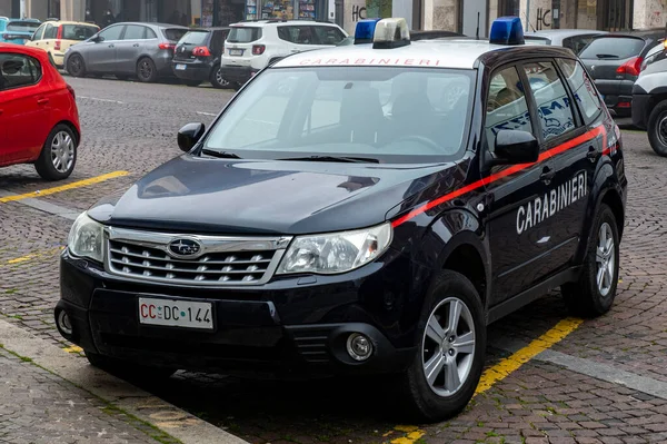 Terni Italy Janjanuary 2022 Автомобіль Carabinieri Припаркований Перед Двором Ліцензійні Стокові Зображення