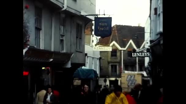 Burgate Regno Unito April 1960 Winkels Toeristen Het Verenigd Koninkrijk — Stockvideo
