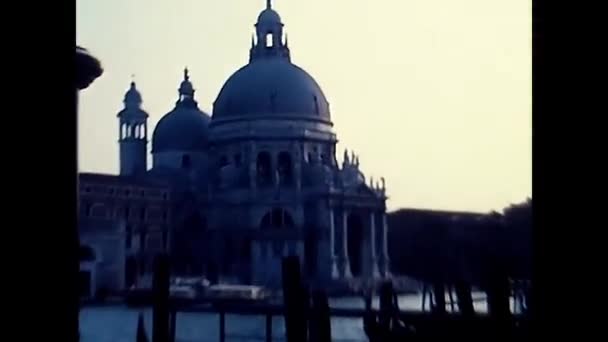 Venedig Italien Juni 1970 Ansicht Venedigs Mit Der Gondel Den — Stockvideo