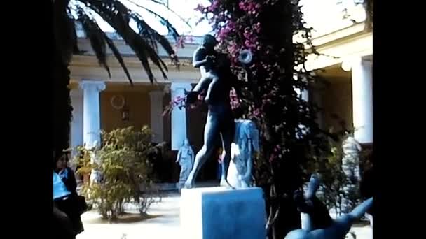 Athene Egypt Junho 1979 Corfu Achilleion Palácio Com Turistas Dos — Vídeo de Stock