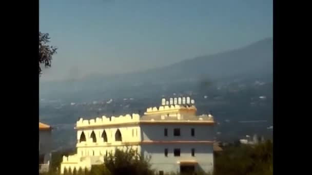 Taormina Talya Haziran 1970 Arkadaki Taormina Kasabası Etna Volkanı Güneşli — Stok video