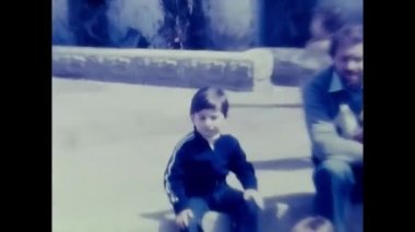 Palermo, İtalya 13 Nisan 1960: 60 'larda çocuklu aileler