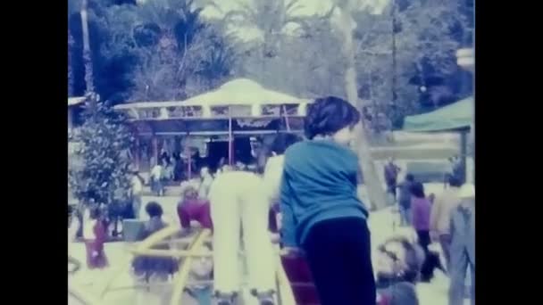 Palermo Itália Abril 1960 Famílias Com Crianças Playground Dos Anos — Vídeo de Stock