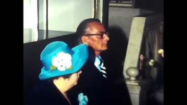 Palermo, İtalya Mayıs 1970: 70 'lerdeki kilise sahnesinde düğün töreni