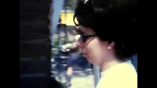 Palermo Talya Mayıs 1960 Larda Çocuk Parkındaki Çocuklar — Stok video