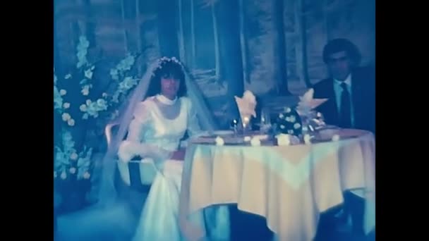 Palerme Italie Mars 1960 Restaurant Scène Déjeuner Mariage Dans Les — Video