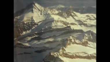 Turin, İtalya 18 Mart 1960: 1960 'lardan beri uçuşan karlı dağlar